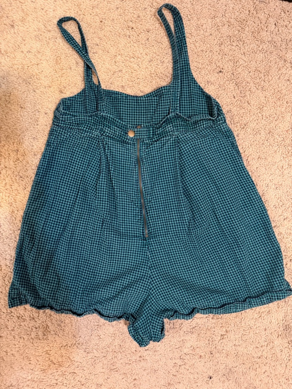 Free People Billie Plaid
Romper Size 0 - Picture 3 of 5